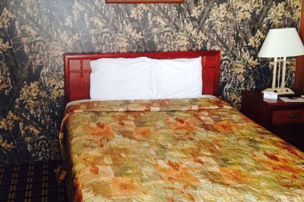 BIG 12 MOTEL BROKEN BOW (Broken Bow)
